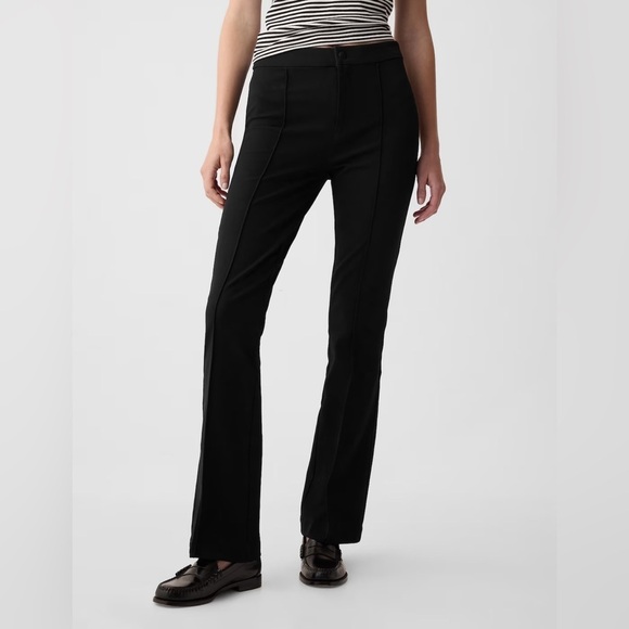 NWT! GAP Black High Rise BiStretch Flare Pants - Size 2 Regular 🔹 - Picture 1 of 8